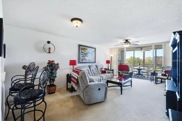 4460 FAIRWAYS BLVD #302, Bradenton, FL 34209