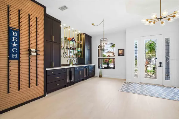 8051 36TH STREET CIR E, Sarasota, FL 34243