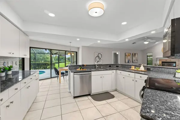 1318 VERMEER DR, Nokomis, FL 34275