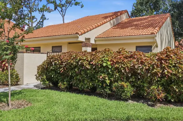 5387 HUNTINGWOOD CT #4, Sarasota, FL 34235