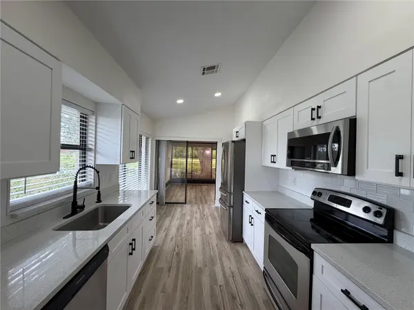 339 PEMBROKE LN S #228, Venice, FL 34293