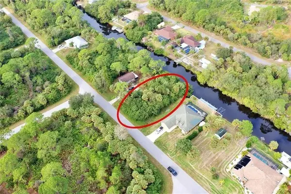 369 CHESHIRE ST, Port Charlotte, FL 33953