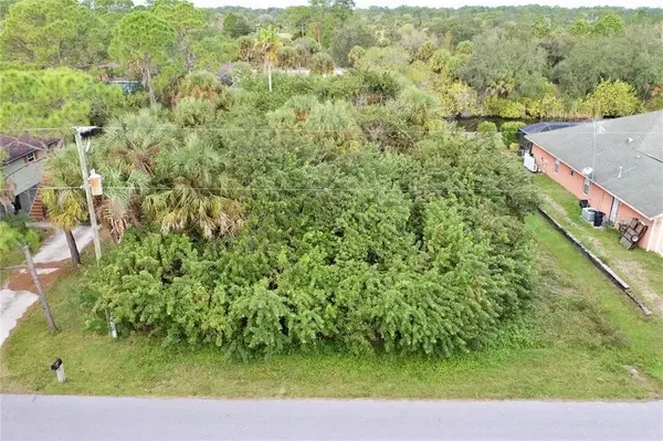 369 CHESHIRE ST, Port Charlotte, FL 33953