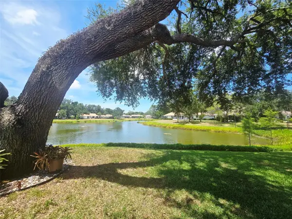 5808 GARDEN LAKES DR, Bradenton, FL 34203