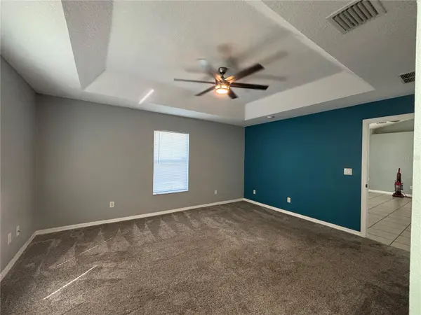 37 WHIPPOORWILL DR, Palm Coast, FL 32164