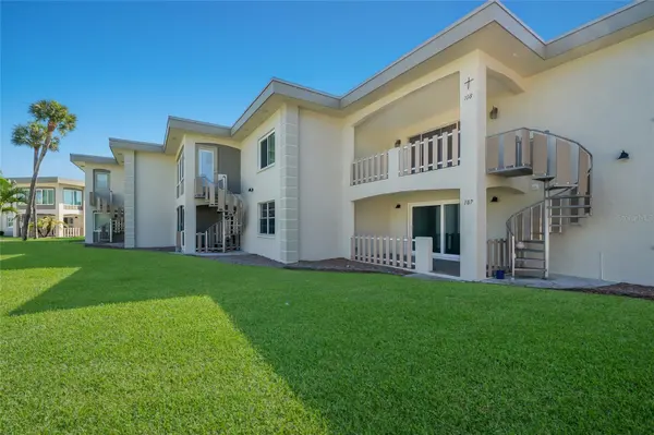 6300 FLOTILLA DR #107, Bradenton Beach, FL 34217