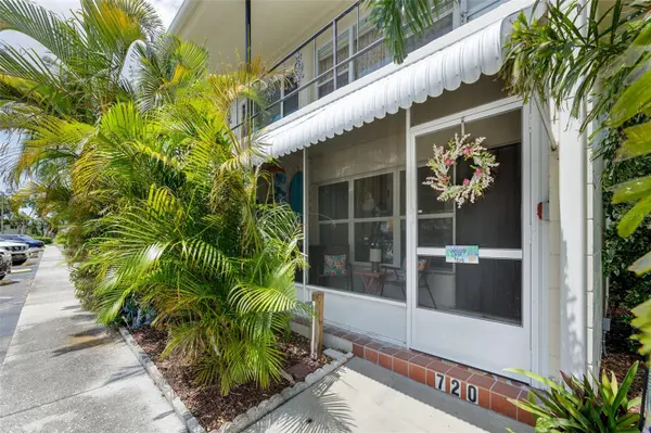 4154 56TH ST N #720, Kenneth City, FL 33709