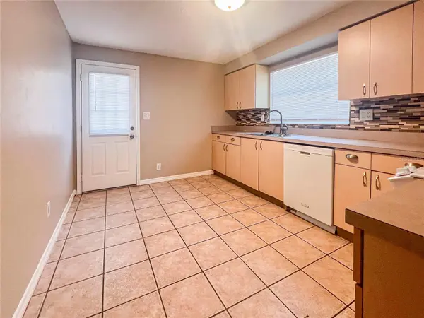 2137 ROSELAWN ST #A, Sarasota, FL 34231