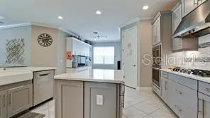 5738 HYDRANGEA CIR, Sarasota, FL 34238
