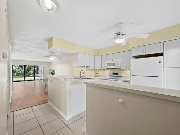 5260 GULF OF MEXICO DR #413, Longboat Key, FL 34228