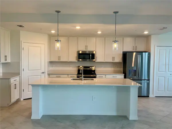 18923 SCALLOP LOOP #105, Lakewood Ranch, FL 34211