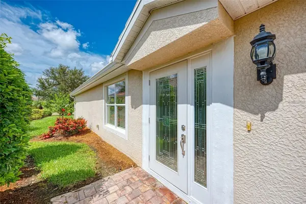 6083 BENEVENTO DR, Sarasota, FL 34238