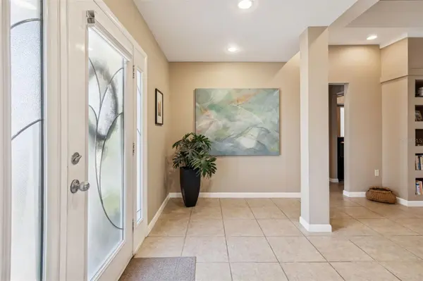 618 WHITFIELD AVE, Sarasota, FL 34243