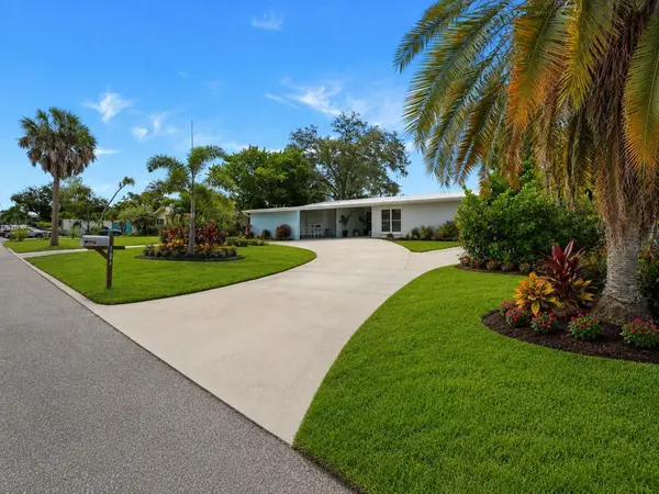 138 HOLLY AVE, Sarasota, FL 34243