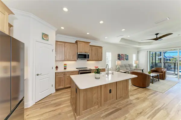9920 CRYSTAL ISLE CIR, Sarasota, FL 34241
