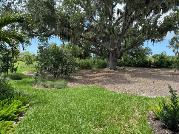 7571 HAWKSTONE DR, Sarasota, FL 34241