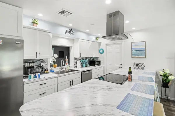 837 DOLPHIN AVE NW, Port Charlotte, FL 33948