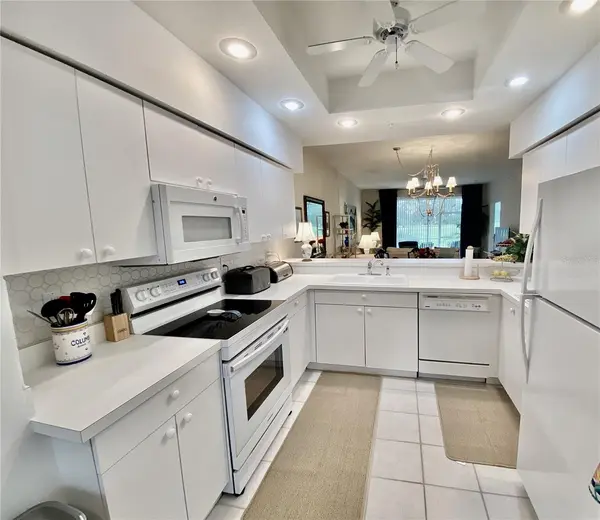 9590 HIGH GATE DR #1915, Sarasota, FL 34238