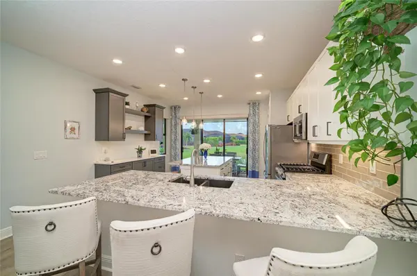 5286 BARNETT CIR, Bradenton, FL 34211