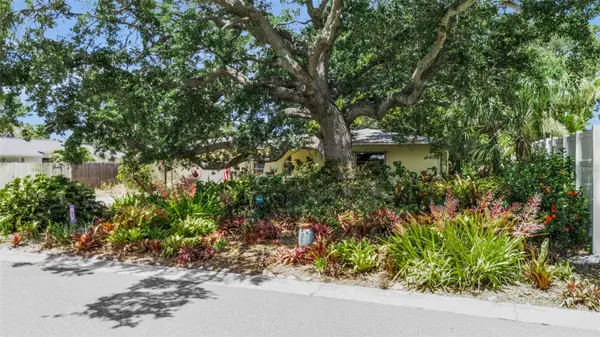1808 49TH ST W, Bradenton, FL 34209