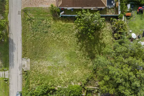 2930 HAWTHORNE ST, Sarasota, FL 34239