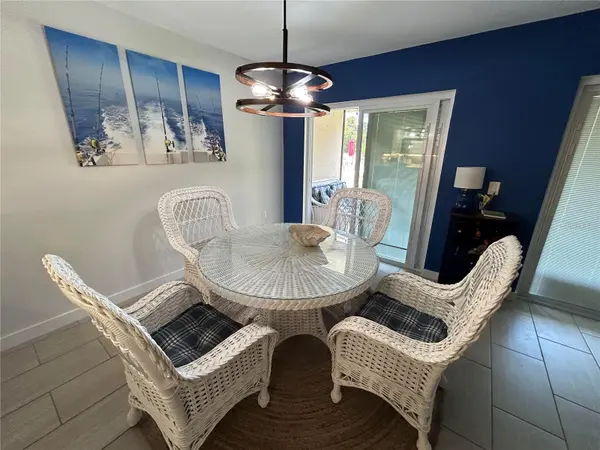 6301 MANATEE AVE W, Bradenton, FL 34209