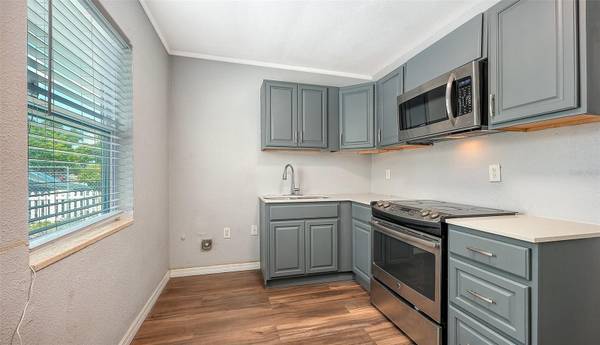 1004 27TH AVE W, Bradenton, FL 34205