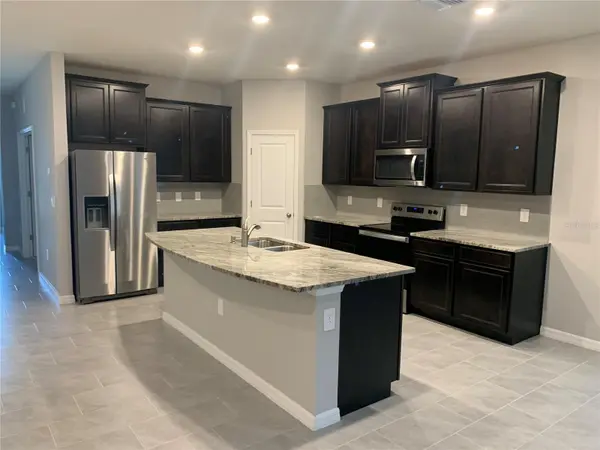 2012 MIDNIGHT PEARL DR, Sarasota, FL 34240