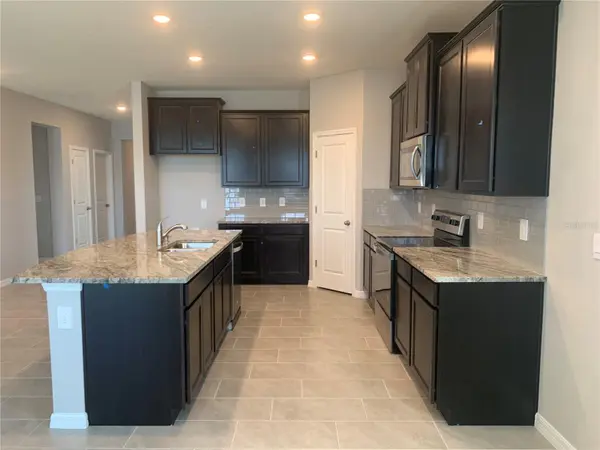 2012 MIDNIGHT PEARL DR, Sarasota, FL 34240
