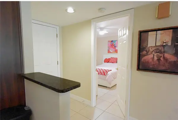 5231 LAKE VILLAGE DR #27, Sarasota, FL 34235