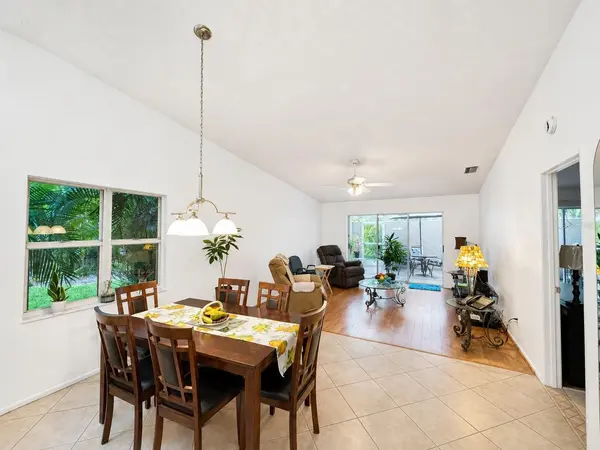 5608 37TH ST E #26, Bradenton, FL 34203