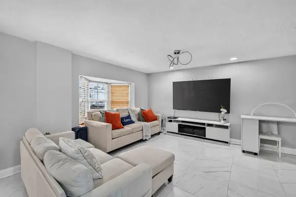 5408 EVORA AVE, Sarasota, FL 34235