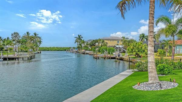 711 OLD COMPASS RD, Longboat Key, FL 34228