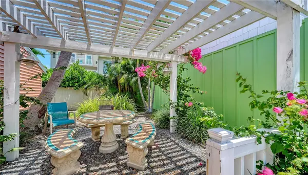 1603 GULF DR N #3, Bradenton Beach, FL 34217