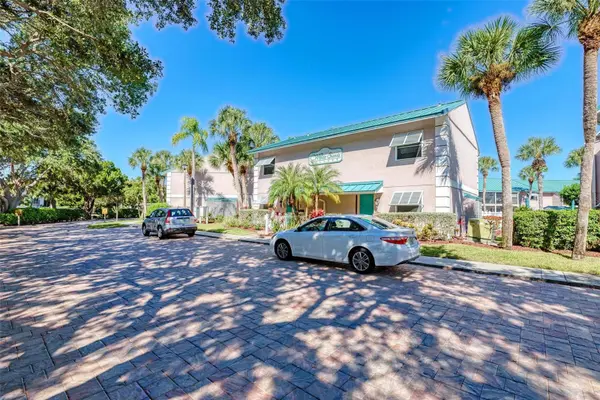 5683 MIDNIGHT PASS RD #105, Sarasota, FL 34242