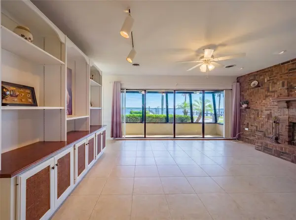 2410 RIVERSIDE DR E, Bradenton, FL 34208