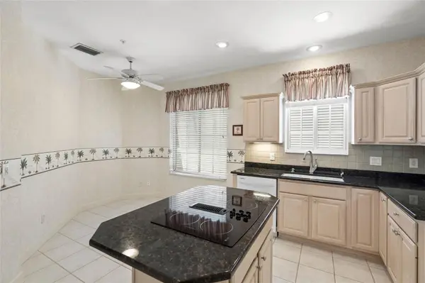 3954 HAMILTON CLUB CIR #14, Sarasota, FL 34242