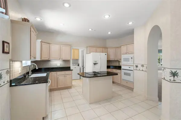 3954 HAMILTON CLUB CIR #14, Sarasota, FL 34242