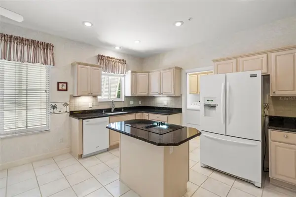 3954 HAMILTON CLUB CIR #14, Sarasota, FL 34242