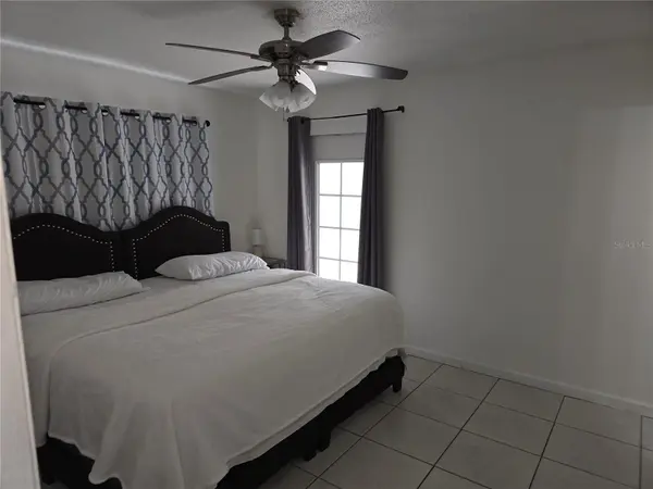 537 MELODY CIR, Sarasota, FL 34237