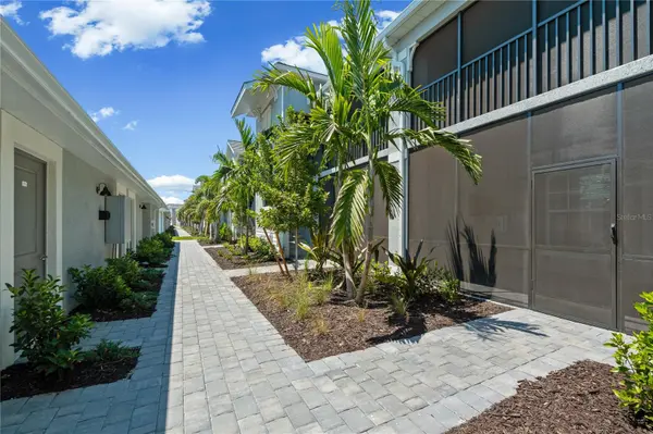 19015 SCALLOP LOOP #103, Lakewood Ranch, FL 34211