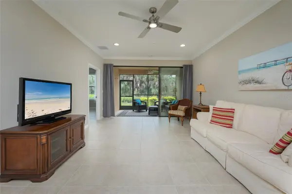 5425 CICERONE ST #101, Sarasota, FL 34238