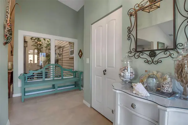 3410 AVENIDA MADERA #B, Bradenton, FL 34210