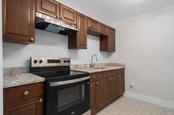 914 26TH ST, Orlando, FL 32805