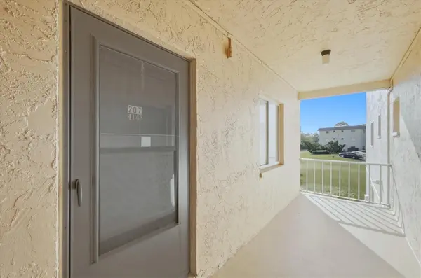 4143 HERON WAY #207 BLDG E, Bradenton, FL 34205
