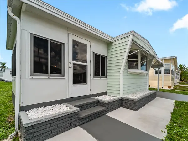 3402 SHINGLE OAK TER, Sarasota, FL 34237