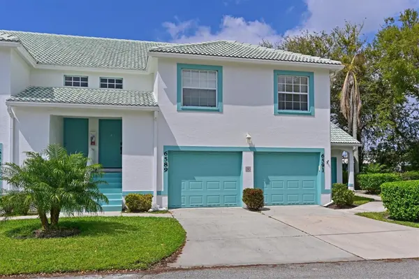 6589 FAIRWAY GARDENS DR #202, Bradenton, FL 34203