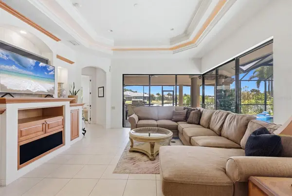 815 TROPEZ LN, Venice, FL 34292