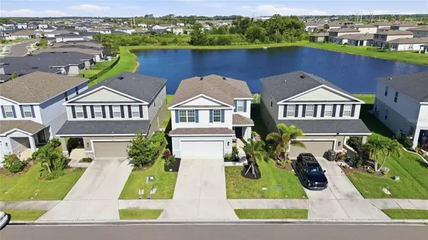 8715 SUNSHOWER PL, Parrish, FL 34219