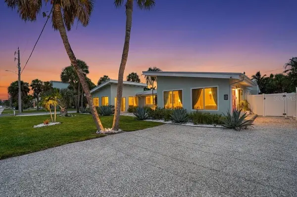 6203 HOLMES BLVD, Holmes Beach, FL 34217